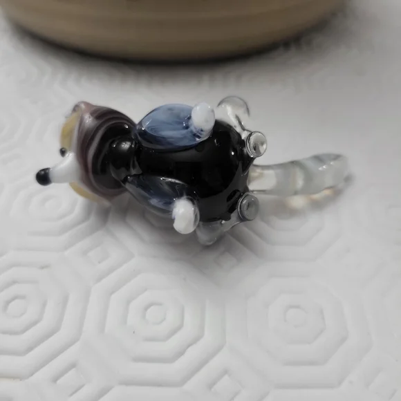 Handcrafted Glass Raccoon Figurine - Picture 6 of 6